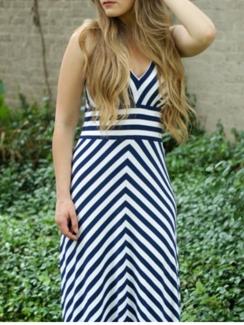 Banana Republic Chevron Halter Maxi Dress Size S - Picture 2 of 14